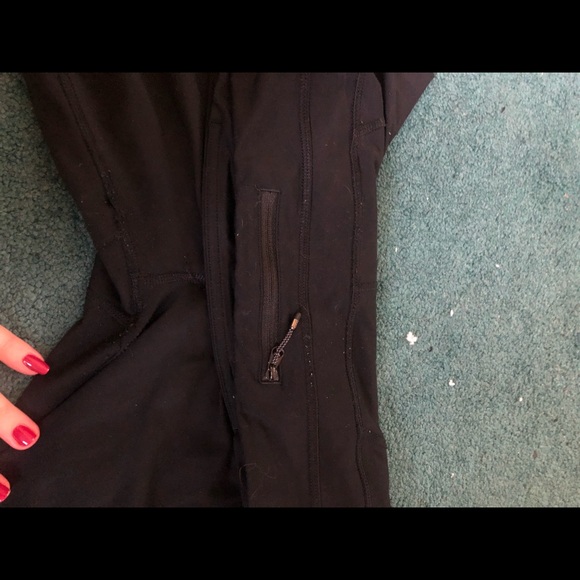 Cropped Lululemon leggings ! - Picture 6 of 7